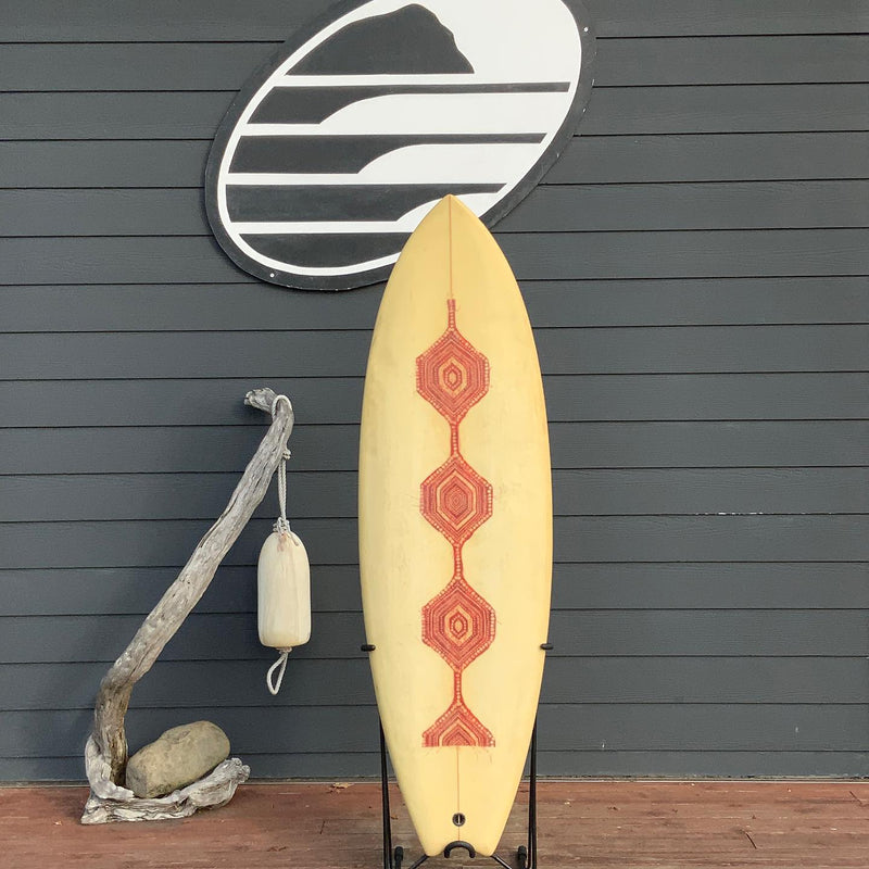 Load image into Gallery viewer, Neverlander Custom 5'6 x 19 ½ x 2 ½ Surfboard • USED