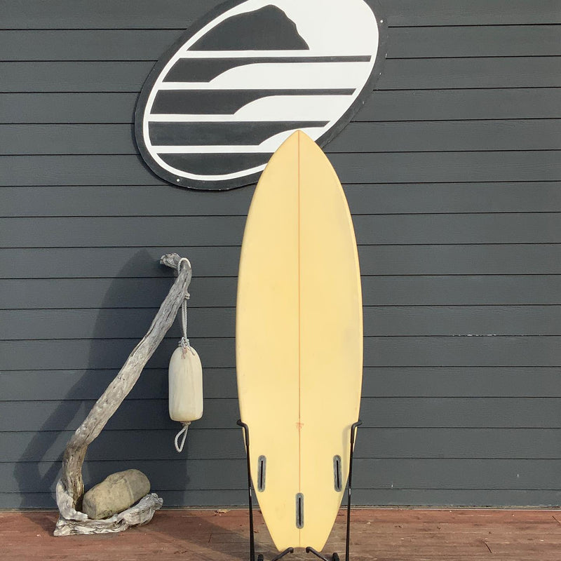 Load image into Gallery viewer, Neverlander Custom 5'6 x 19 ½ x 2 ½ Surfboard • USED