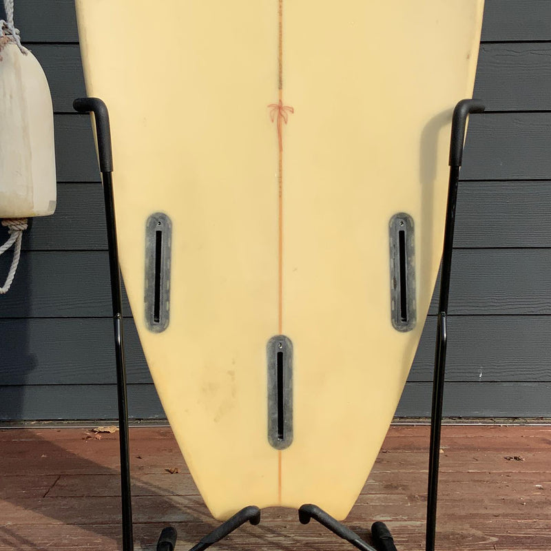 Load image into Gallery viewer, Neverlander Custom 5'6 x 19 ½ x 2 ½ Surfboard • USED