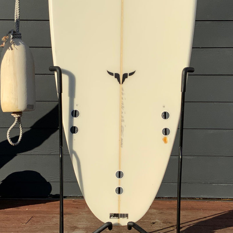 Load image into Gallery viewer, JS Industries Bullseye 6&#39;8 x 19 ¼ x 2 ⅝ Surfboard • USED
