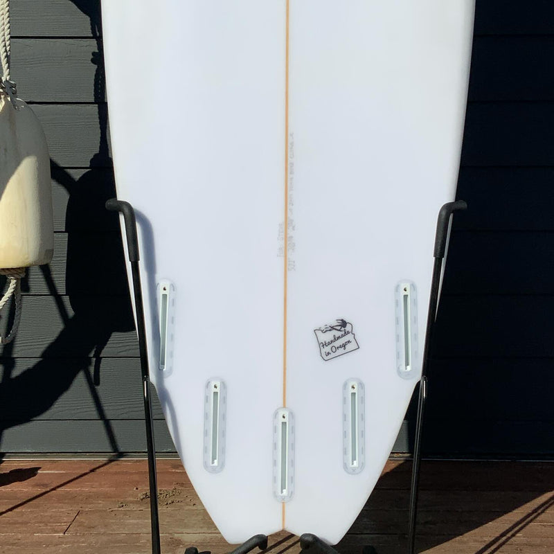 Load image into Gallery viewer, Blackfern Custom 5'11 x 20 ⅞ x 2 ⅝ Surfboard • USED 3
