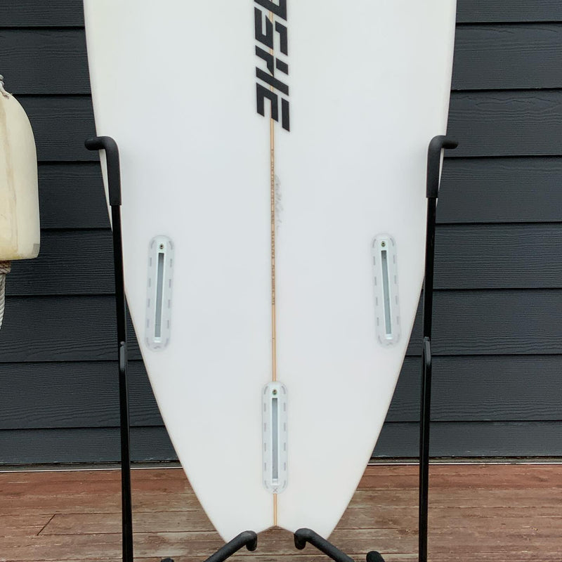 Load image into Gallery viewer, M10 Ratboy 5&#39;10 x 18 ¾ x 2 ¼ Surfboard • USED

