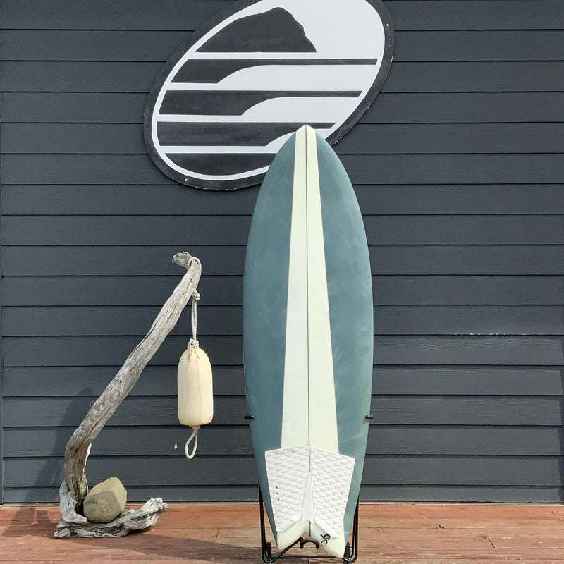 Load image into Gallery viewer, Pace Custom Asym (Regular) 5'9 × 20 ¾ × 2 ⅝ Surfboard • USED 1