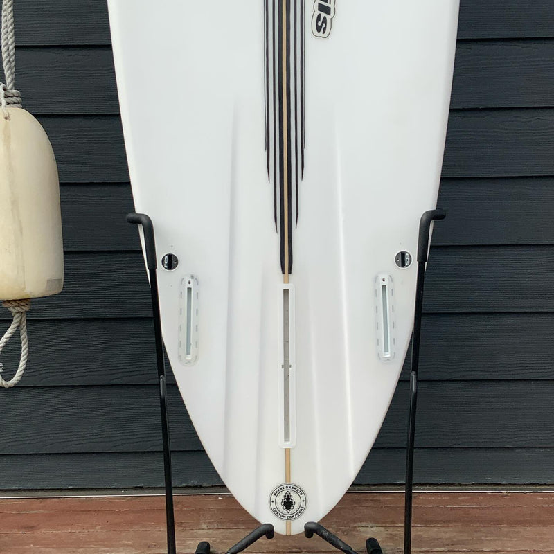 Load image into Gallery viewer, Oak Foils Custom 8'8 x 23 x 3 Surfboard • USED