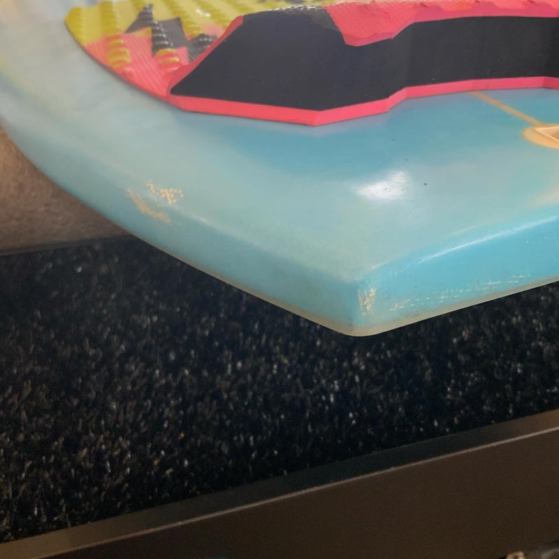 Load image into Gallery viewer, Stretch Superbuzz CFT 5'8 x 20 ½ x 2 ¼ Surfboard • USED