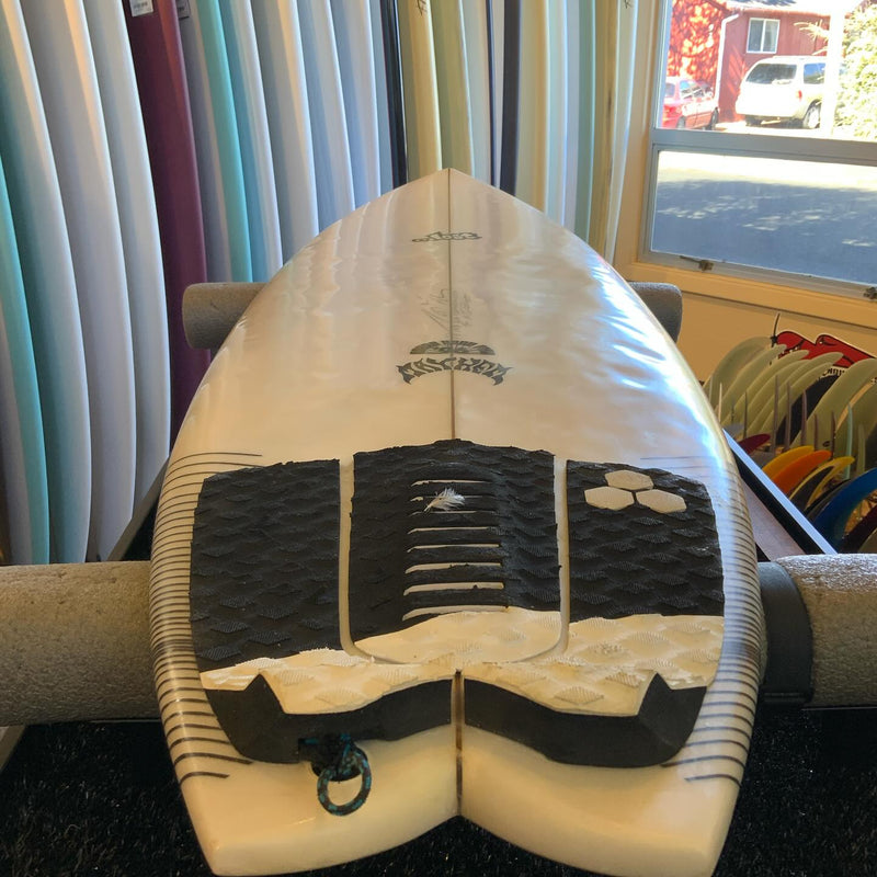 Load image into Gallery viewer, Lost RNF '96 5'5 x 19 ½ x 2 ⅔ Surfboard • USED