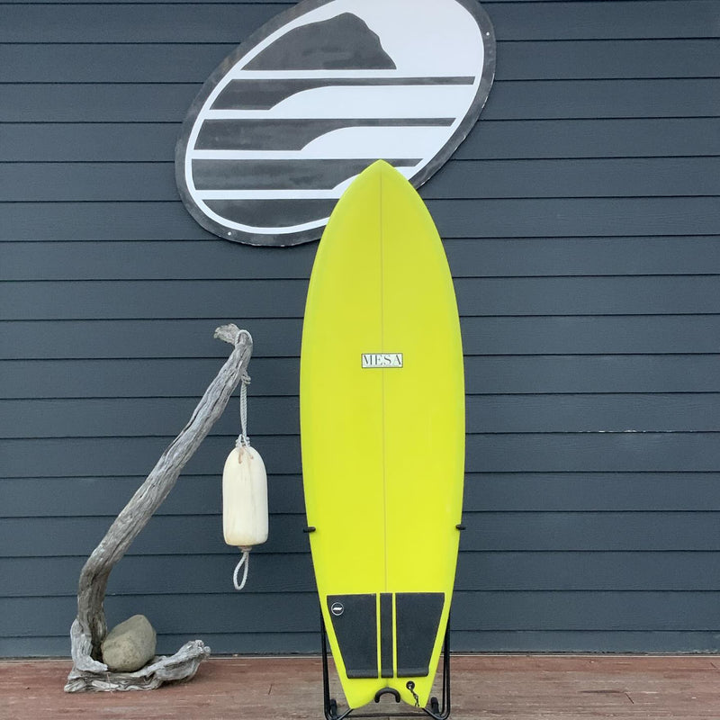Load image into Gallery viewer, Mesa Twin Fish 5'7 × 20 ¼ × 2 9/16 Surfboard • USED 1