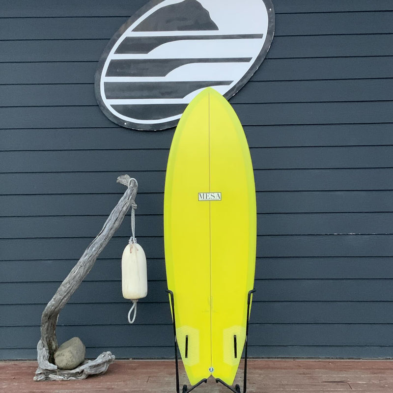 Load image into Gallery viewer, Mesa Twin Fish 5'7 × 20 ¼ × 2 9/16 Surfboard • USED 2