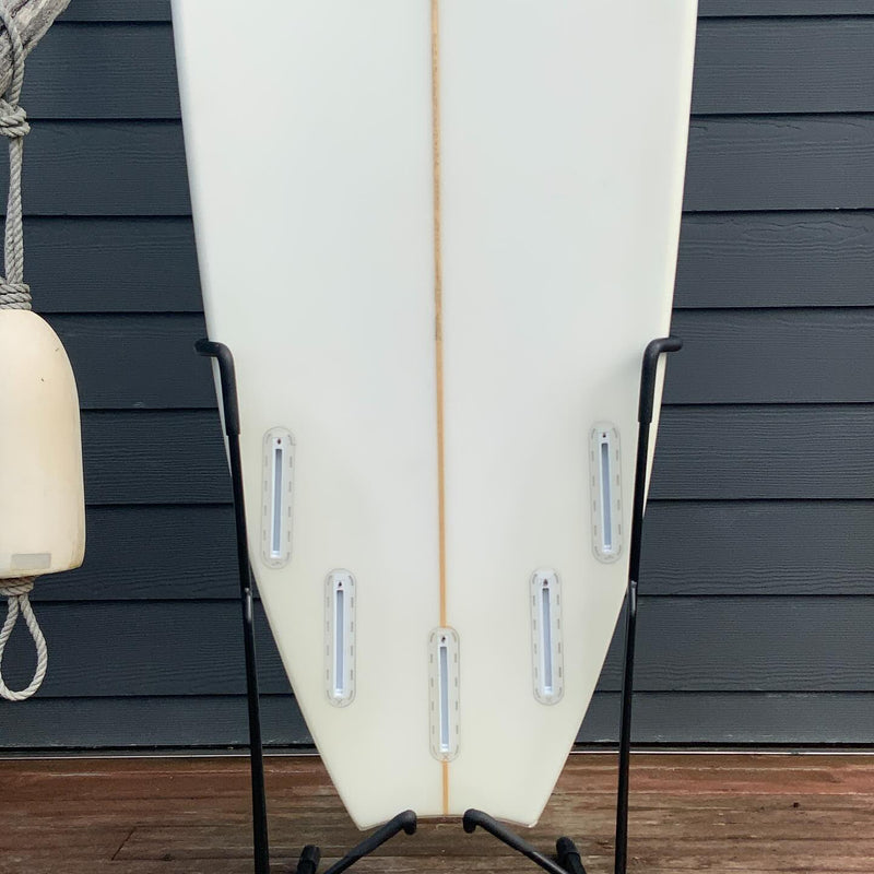 Load image into Gallery viewer, TVS Custom 7'6 x 21 ¾ x 2 ¾ Surfboard • USED