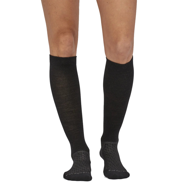 Load image into Gallery viewer, Patagonia Lightweight Merino Performance Knee Socks

