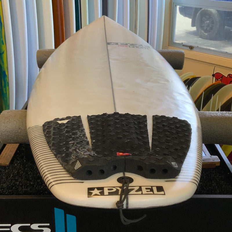 Load image into Gallery viewer, Pyzel Mini Ghost 6'1 × 20 × 2 11/16 Surfboard • USED 5