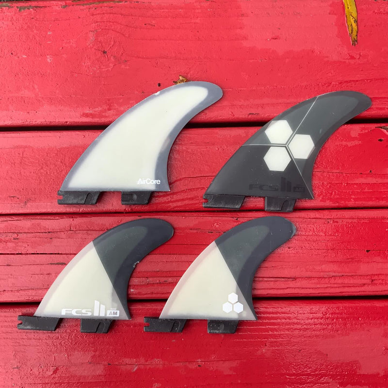 Load image into Gallery viewer, Solid The Bean Bio-Flex 5'11 x 20 ¼ x 2 ½ Surfboard • USED 5