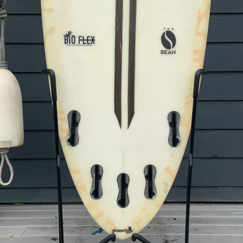 Load image into Gallery viewer, Solid The Bean Bio-Flex 5'11 x 20 ¼ x 2 ½ Surfboard • USED 3