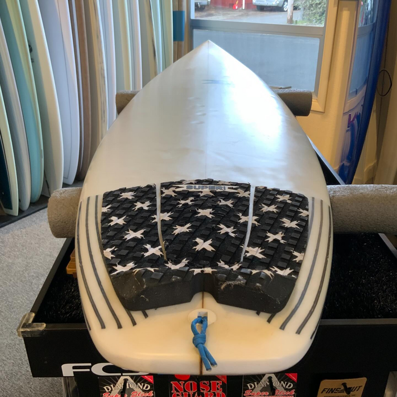 Load image into Gallery viewer, SUPERbrand Magic Mix 6'0 × 20 × 2 9/16 Surfboard • USED 5