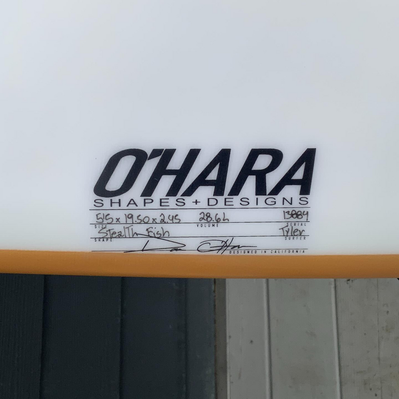 Load image into Gallery viewer, Solid Stealth Fish 5'5 × 19 ½ × 2.45 Surfboard • USED 4