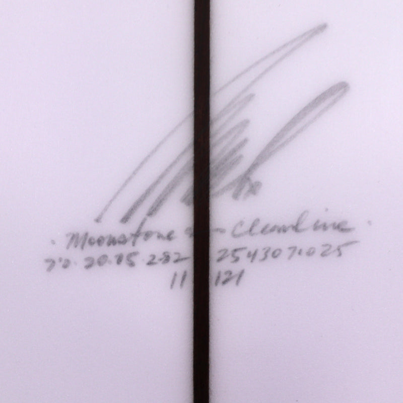 Load image into Gallery viewer, Album Surf Moonstone 7'0 x 20 ¾ x 2 ⅘ Surfboard