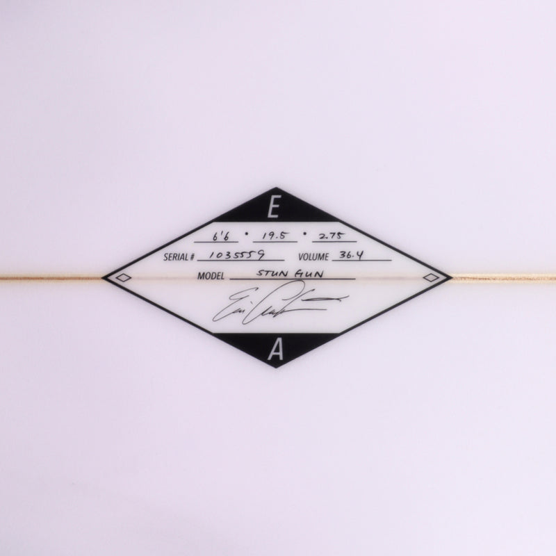 Load image into Gallery viewer, Arakawa Stun Gun 6'6 x 19 ½ x 2 ¾ Surfboard