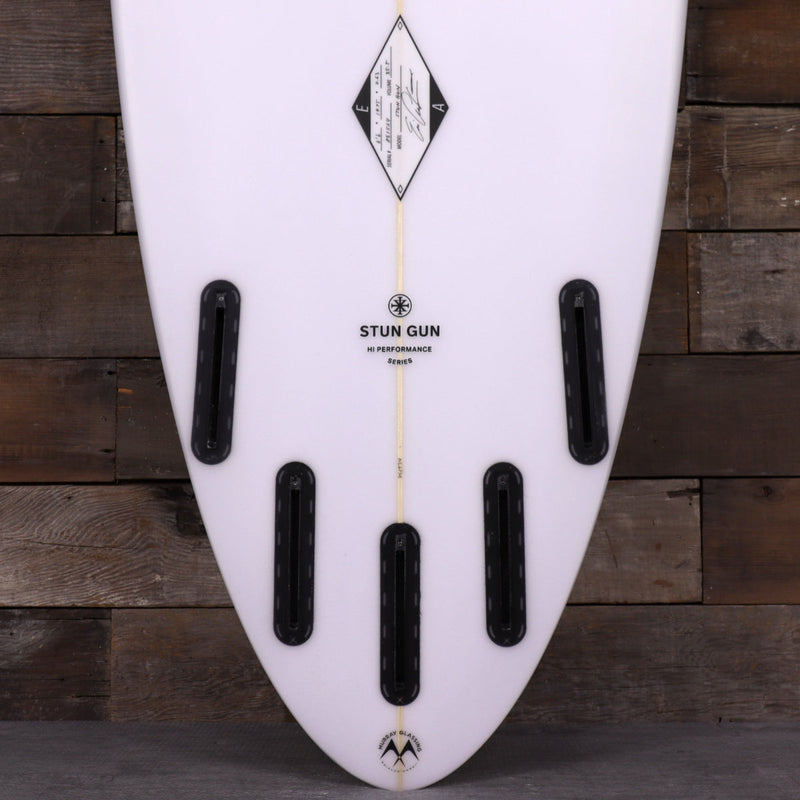 Load image into Gallery viewer, Arakawa Stun Gun 6'6 × 19 ¾ × 2 ⅝ Surfboard 3