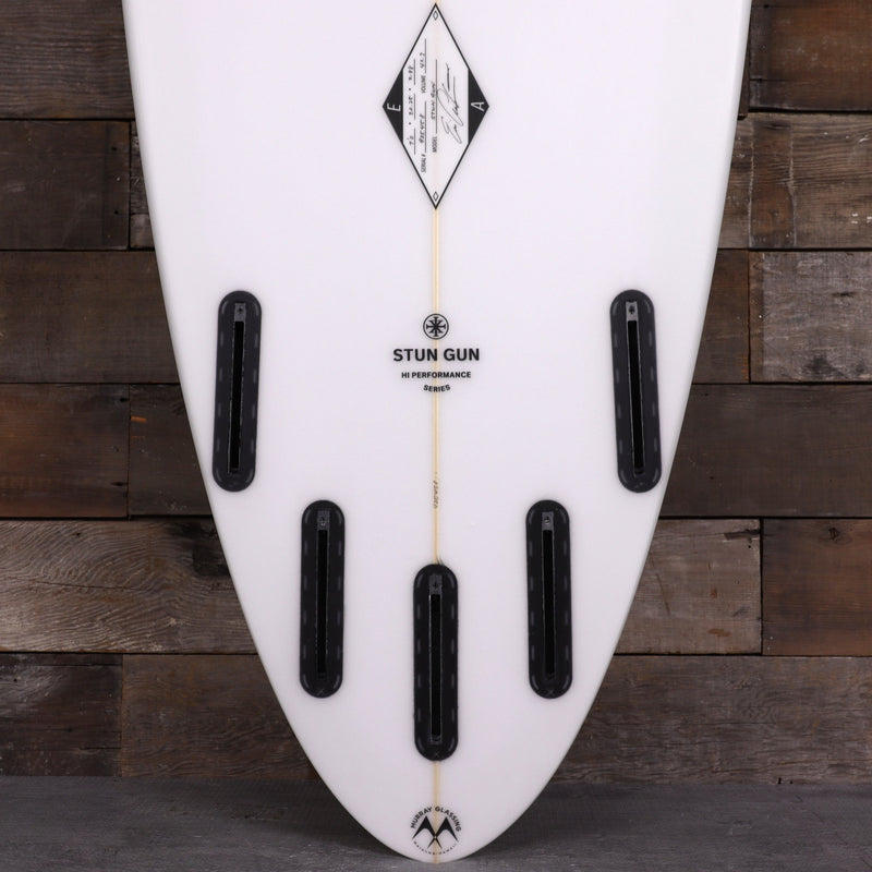 Load image into Gallery viewer, Arakawa Stun Gun 7'0 x 20 ¼ x 2 ⅞ Surfboard