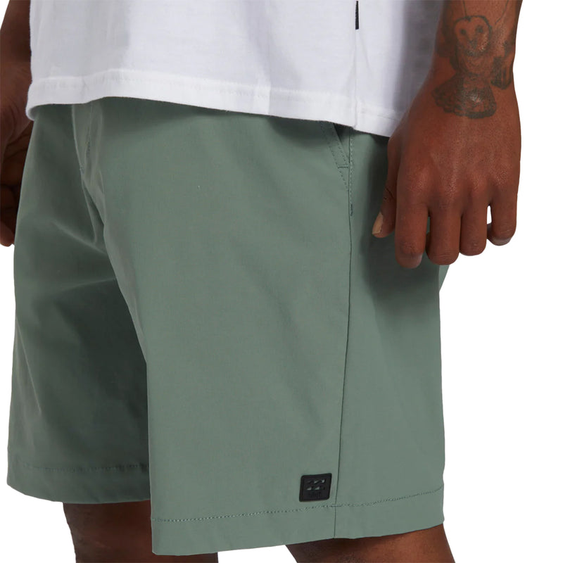 Load image into Gallery viewer, Billabong Surftrek Plus Hybrid 19" Shorts