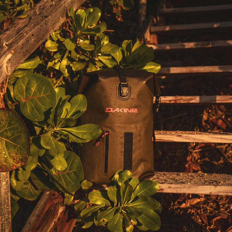 Load image into Gallery viewer, Dakine Cyclone Wet/Dry Roll-Top Surf Pack Backpack - 34L - 2024