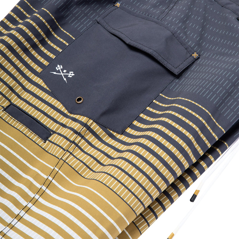 Load image into Gallery viewer, Dark Seas Deepwater 20" Boardshorts