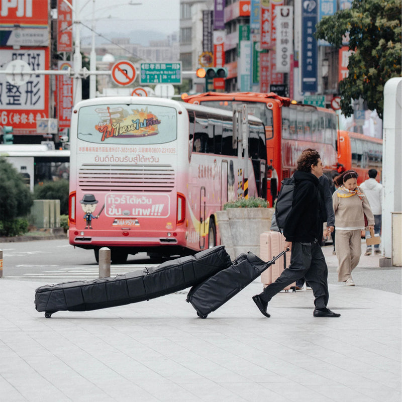 Load image into Gallery viewer, Db Surf Pro 3-4 Coffin Mid-Length Travel Surfboard Bag