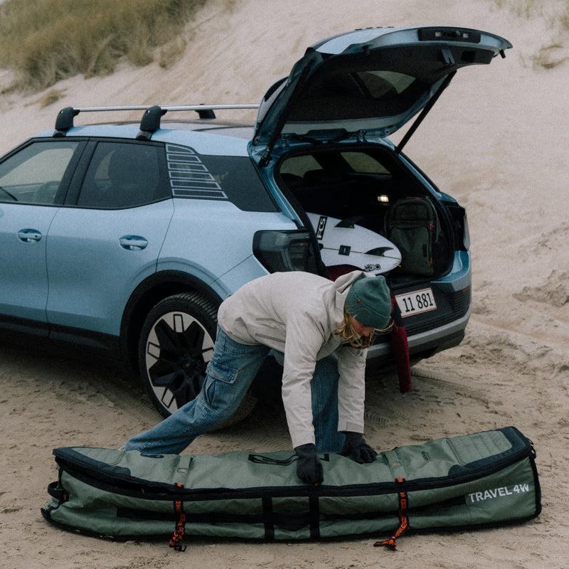 Load image into Gallery viewer, FCS Travel 4W Wheelie Cover 3-4 Shortboard/Fish Travel Surfboard Bag 10