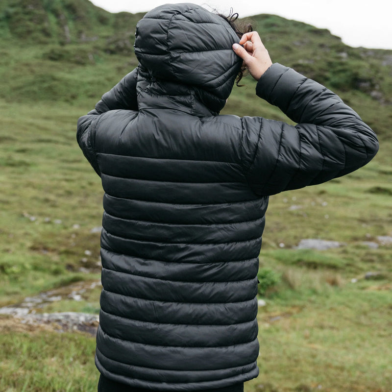 Load image into Gallery viewer, Finisterre Women's Nimbus Hooded Zip Jacket