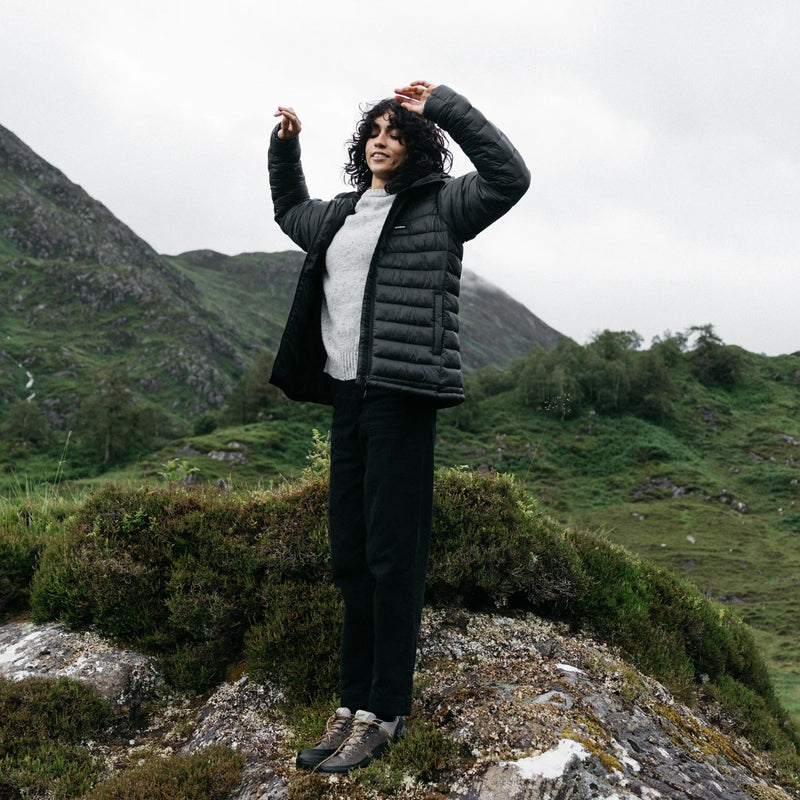 Load image into Gallery viewer, Finisterre Women's Nimbus Hooded Zip Jacket