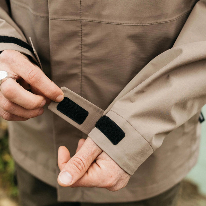 Load image into Gallery viewer, Finisterre Skybird Waterproof Hooded Zip-Up Jacket