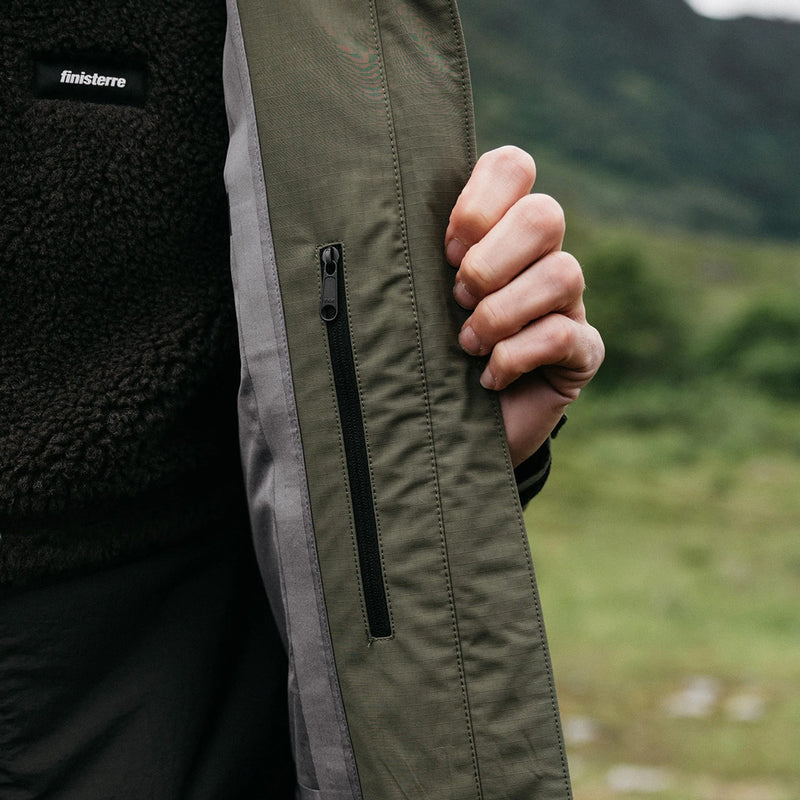 Load image into Gallery viewer, Finisterre Stormbird Waterproof Hooded Zip-Up Jacket 14