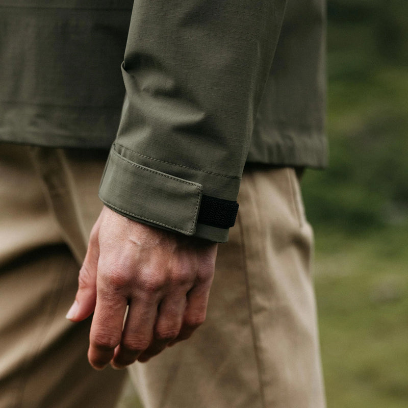 Load image into Gallery viewer, Finisterre Stormbird Waterproof Hooded Zip-Up Jacket 16