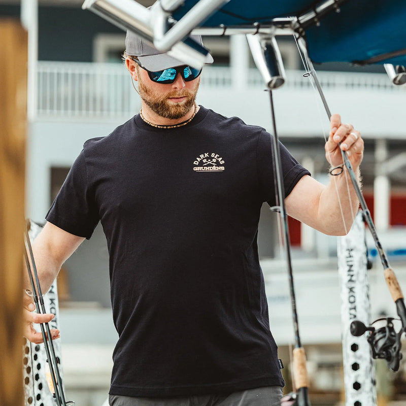 Load image into Gallery viewer, Grundéns Dark Seas Seaworthy T-Shirt