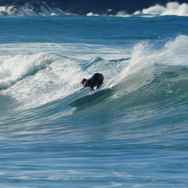 Load image into Gallery viewer, Harley Ingleby Series HIBT 3+3 Thunderbolt Red 6'6 x 20 ⅝ x 2 3/16 Surfboard - White/Blue