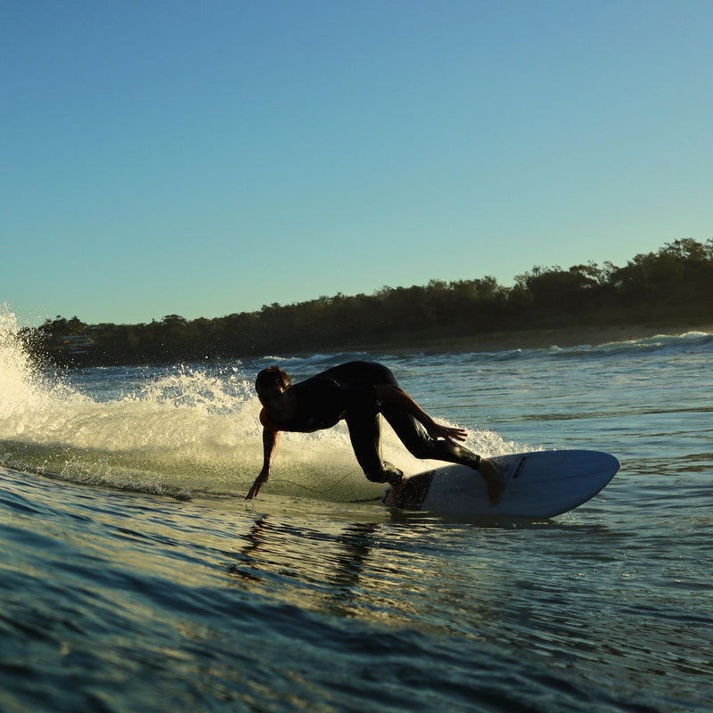 Load image into Gallery viewer, Harley Ingleby Series HIBT 3+3 Thunderbolt Red 6'6 x 20 ⅝ x 2 3/16 Surfboard - White/Blue