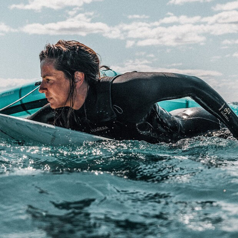 Load image into Gallery viewer, Manera Women's Seafarer 3/2 Chest-Zip Wetsuit