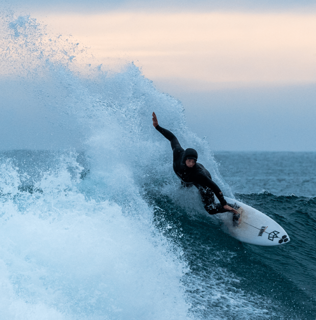 Load image into Gallery viewer, Manera Magma Steamer 6/4 Hooded Chest-Zip Wetsuit - 2024