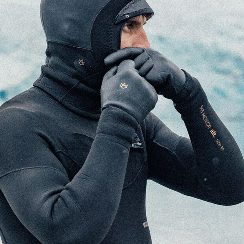 Load image into Gallery viewer, Manera Magma 2.5mm Gloves