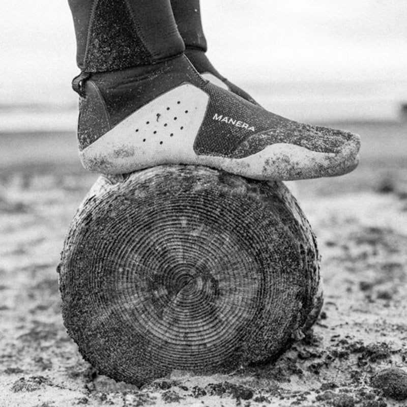 Load image into Gallery viewer, Manera Magma 5mm Split-Toe Boots