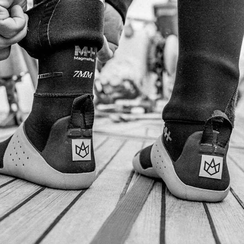 Load image into Gallery viewer, Manera Magma 7mm Round-Toe Boots