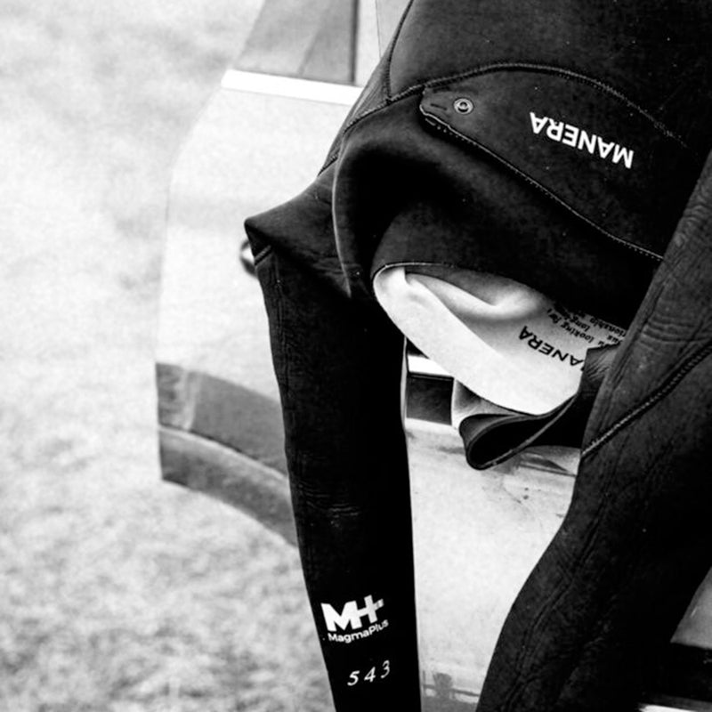 Load image into Gallery viewer, Manera Magma Steamer 5/4/3 Chest-Zip Wetsuit - 2024