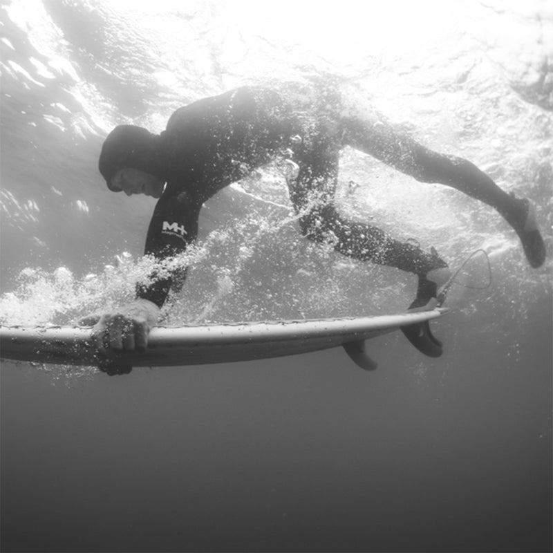 Load image into Gallery viewer, Manera Magma Steamer 5/4/3 Chest-Zip Wetsuit - 2024