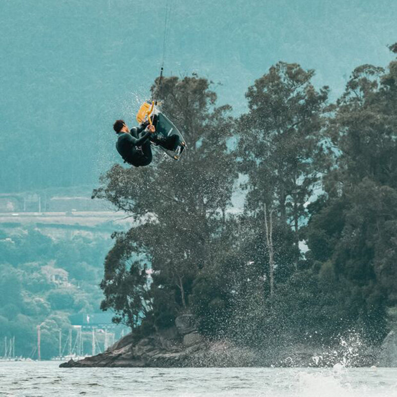 Load image into Gallery viewer, Manera Seafarer 4/3 Chest-Zip Wetsuit