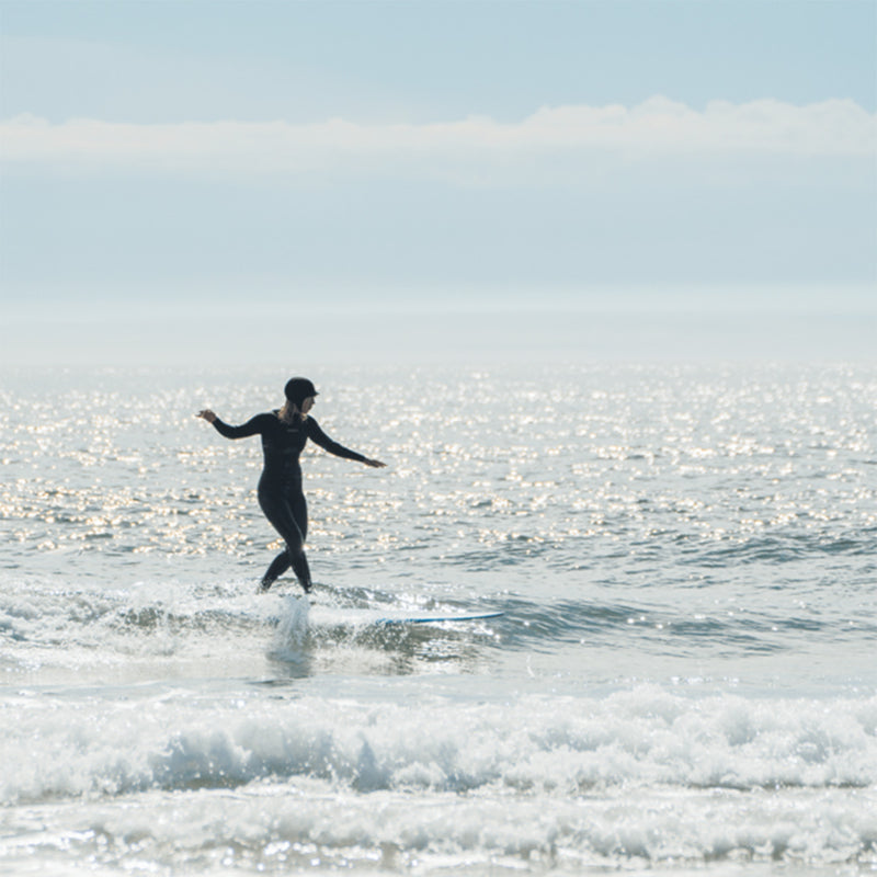 Load image into Gallery viewer, Manera Women's Magma Meteor 5/4/3 Chest-Zip Wetsuit - 2023