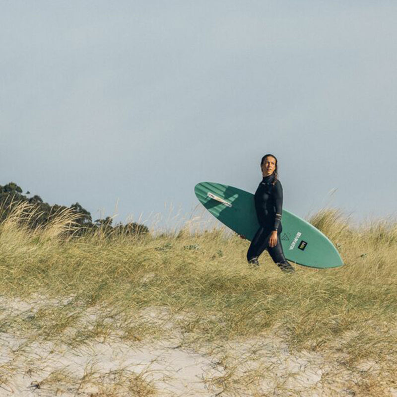 Load image into Gallery viewer, Manera Women's Seafarer 5/3 Chest-Zip Wetsuit