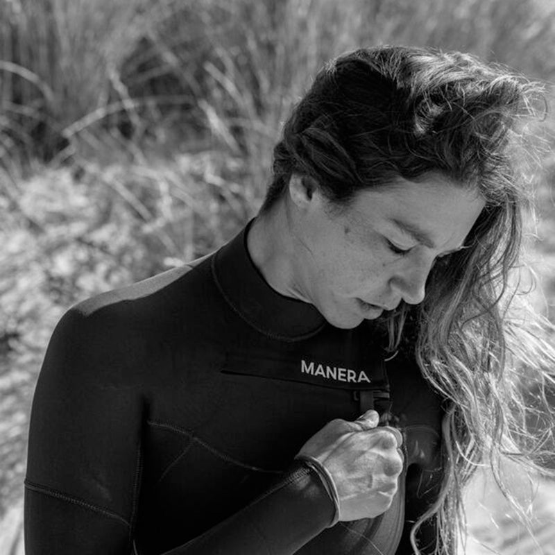 Load image into Gallery viewer, Manera Women's Seafarer 5/3 Chest-Zip Wetsuit