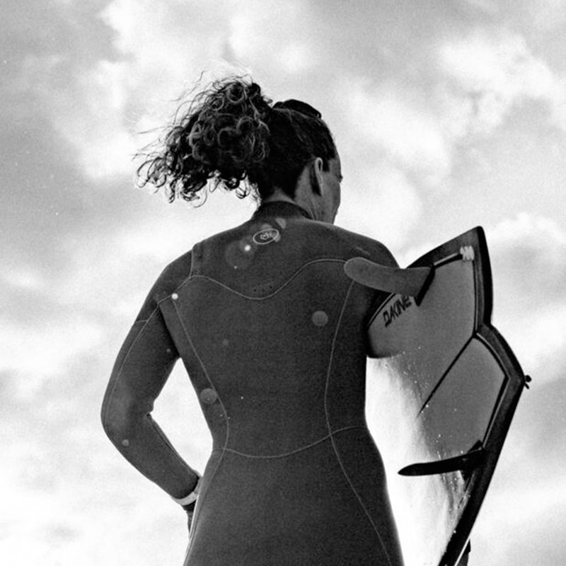 Load image into Gallery viewer, Manera Women's Seafarer+ Steamer 3/2 Chest-Zip Wetsuit