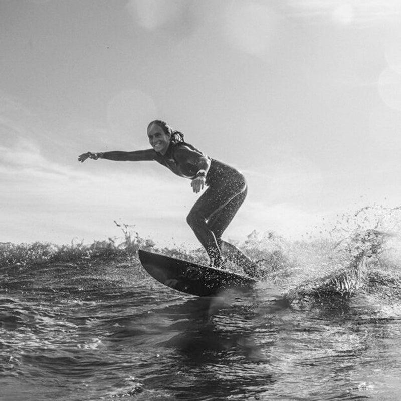 Load image into Gallery viewer, Manera Women's Seafarer+ Steamer 3/2 Chest-Zip Wetsuit