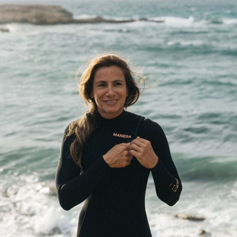 Load image into Gallery viewer, Manera Women's Seafarer+ Steamer 5/3 Chest-Zip Wetsuit